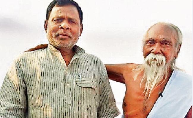 ....जब बस कंडक्टर के लिए बागुन दा ने गिरा दी थी सरकार