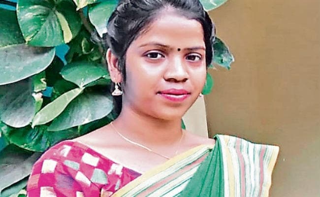 जमशेदपुर : रानी मुर्मू को साहित्य अकादमी-2018 का युवा पुरस्कार