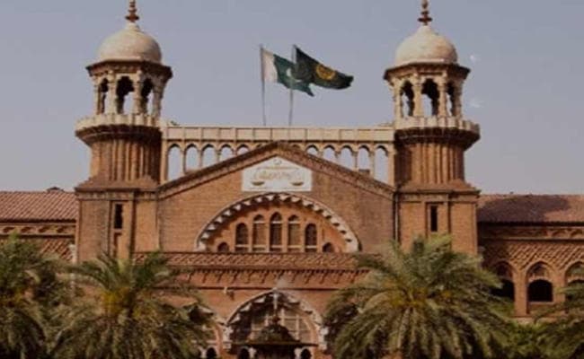 पाकिस्तान में बलात्कार के दोषी को सार्वजनिक रूप से फांसी पर लटकाये जाने की मांग