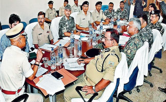 डीजीपी कर रहे थे बैठक, 45 किमी दूर कुरुंगा में गैंग रेप का मास्टरमाइंड तिड़ू खुलेआम दे रहा था भाषण