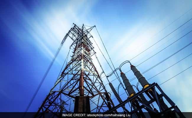 कूचबिहार: दो बल्ब और एक फैन,  बिजली बिल आया 2 लाख 95 हजार