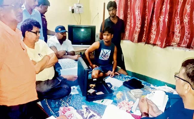 कार्यपालक अभियंता मनोज और उनसे जुड़े लोगों के बांका व भागलपुर में हैं 11 खाते