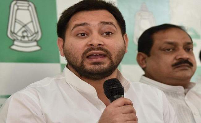 जदयू के लिए महागठबंधन के दरवाजे बंद, ...तो कांग्रेस का साथ छोड़ देगी राजद : तेजस्वी