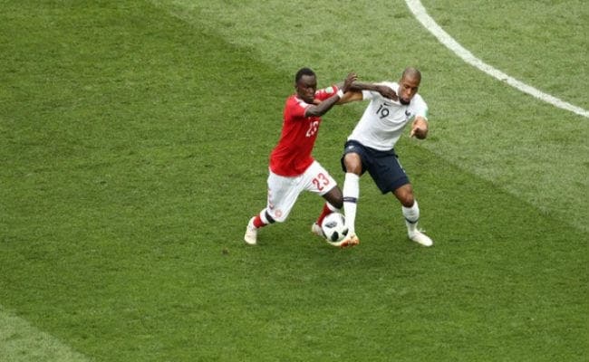 FIFA WC : फ्रांस से ड्रॉ खेलकर डेनमार्क नाकआउट में