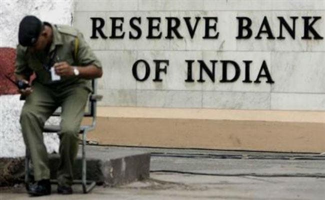 RBI ने किया आगाह, चालू वित्त वर्ष में 12.2 फीसदी तक पहुंच जायेगी बैंकों में NPA