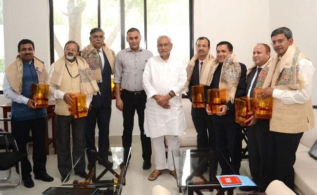 सीएम नीतीश से सात देशों के भारतीय उच्चायुक्तों, राजदूतों ने शिष्टाचार मुलाकात की