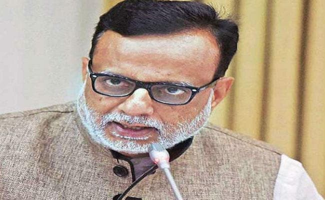 ईडी के संयुक्त निदेशक ने हसमुख अधिया पर बोला हमला, चिट्ठी में उठाये कई सवाल