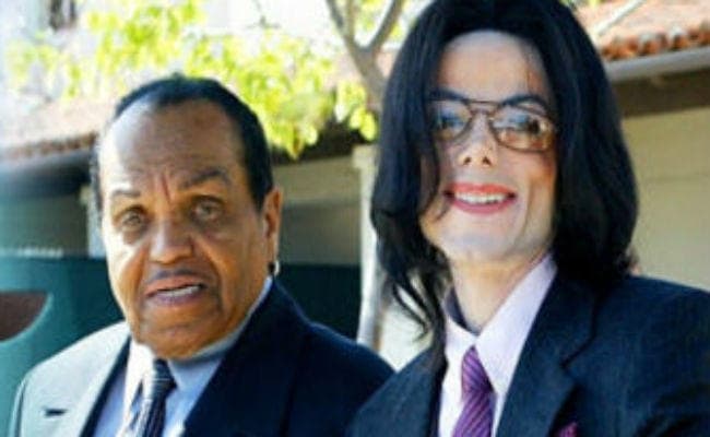 माइकल जैक्सन के पिता का निधन