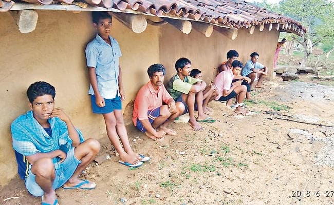 बहन से बोलकर गये थे अजित, लंबी छुट्टी लेकर आऊंगा