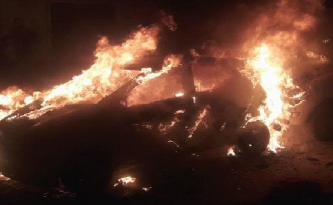 बरात में डांस करने के विवाद में युवक की हत्या के बाद बवाल, उग्र भीड़ ने दुल्हन व उसके पूरे परिवार को पीटा