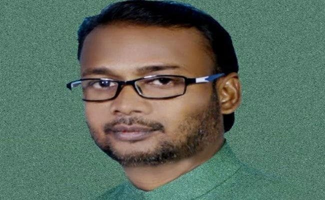 पढ़ें : गुलरेज़ शहजाद की पांच नज़्म