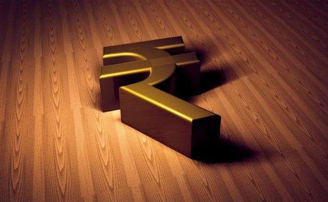 ट्रंप की धमकी और कच्चे तेल की बढ़ी कीमतों ने रुपये की तोड़ी कमर