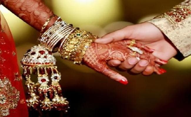 विदाई से पहले कोरोना रिपोर्ट पॉजिटिव आने पर दुल्हन की गई कोरंटिन, शादी समारोह में शामिल लोगों को अब सता रही यह चिंता...