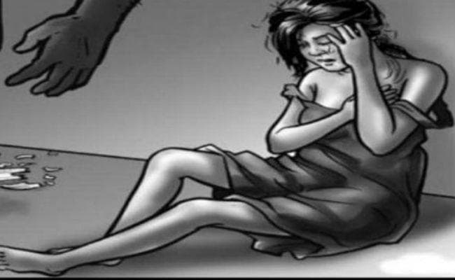 पादरी ने बेटी का धर्मांतरण कराया, पत्नी का 10 साल से कर रहा है यौन शोषण, पीड़ित ने एसपी से लगायी गुहार