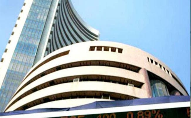 रुपये की हालत में सुधार से सेंसेक्स ने लगायी 386 अंक की छलांग