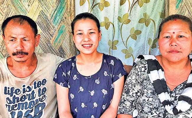 गरीब किसान की बेटी बनी एयर होस्टेस