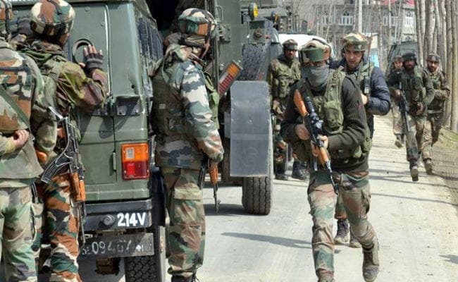 ''पुलवामा के मुठभेड़ में मारा गया केवल एक आतंकी, दो भागने में रहे सफल''