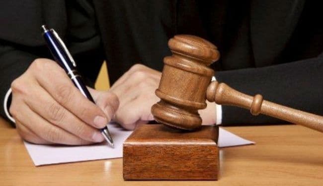 पड़ोसी राज्यों से आनेवाले एंबुलेन्स पर राज्य सरकार के आदेश पर तेलंगाना हाई कोर्ट ने लगायी रोक