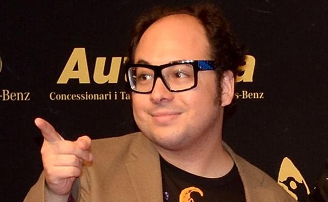 निर्देशक निकोलस लोपेज ने किया आठ महिलाओं का यौन शोषण