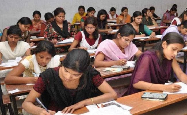 बिहार बोर्ड: 12वीं में फर्स्ट डिवीजन से पास करने वाली छात्राओं को 25000 रुपए देगी सरकार, बस ऐसे करें आवेदन