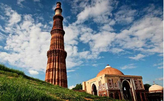 कुतुब मीनार के 50 साल पुराने दरवाजे, खिड़कियां जुलाई के अंत तक बदले जायेंगे : पुरातत्‍व विभाग