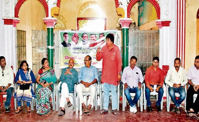 5 जुलाई के झारखंड बंद पर विपक्ष ने बनायी रणनीति, रांची के प्रमुख 10 क्षेत्रों से निकाला जायेगा मशाल जुलूस