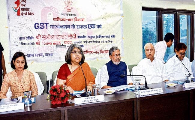 पटना : जीएसटी में पिछले साल की तुलना में 29% हुआ ग्रोथ, टैक्स  चोरी की तो दो साल बाद भी पकड़ा जाना तय : सुशील मोदी