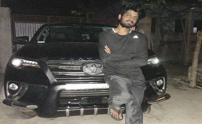 दिल्ली के कारोबारी से फेसबुक के जरिये ठगी कर प्रियंका के पति ने नशे में उड़ा दिया लाखों रुपये