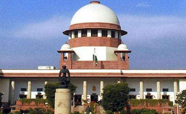 सुप्रीम कोर्ट का ऐतिहासिक कदम, पत्रकारों को दी गयी कोर्ट रूम में मोबाइल ले जाने की इजाजत