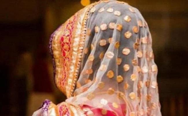 शादी के 3 दिन बाद ही जेवर व नगदी ले फरार हुई नवविवाहिता, ससुर ने लगायी पुत्रवधू की बरामदगी की गुहार