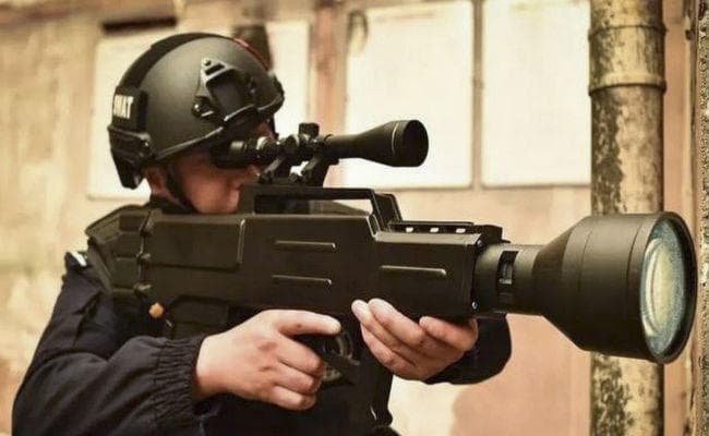 OMG: 1 Km की दूरी से ही टार्गेट को जला देगी यह चीनी AK-47...!