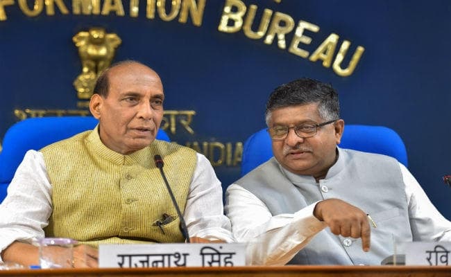 WhatsApp फेक मैसेज मामले में सरकार सख्त, जवाबदेही से बच नहीं सकते सोशल मीडिया मंच