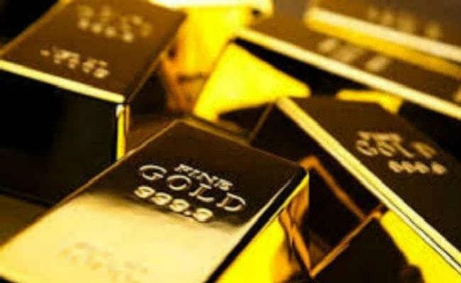 कोलकाता : एयरपोर्ट से 17.97  लाख के सोने के बिस्कुट जब्त