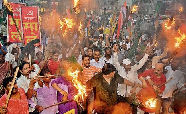 रांची : दावा! भूमि अधिग्रहण बिल के खिलाफ बुलाये गये बंद में आज 10 हजार से ज्यादा कार्यकर्ता सड़कों पर उतरेंगे