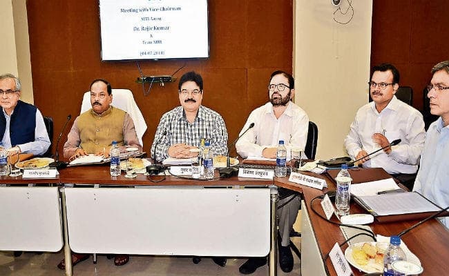 नीति आयोग से झारखंड सरकार ने की मांग : केंद्र से बकाया 3423 करोड़ रुपये दिला दें