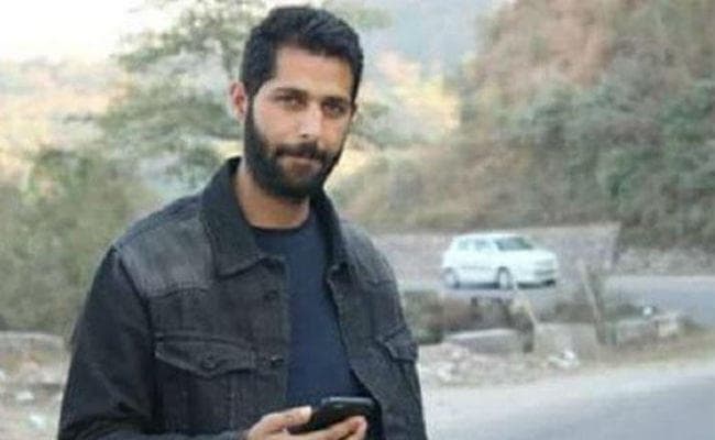 ऑपरेशन ऑलआउट से बौखलाये आतंकवादी, अब पुलिस जवान जावेद अहमद डार को अगवा कर मार डाला