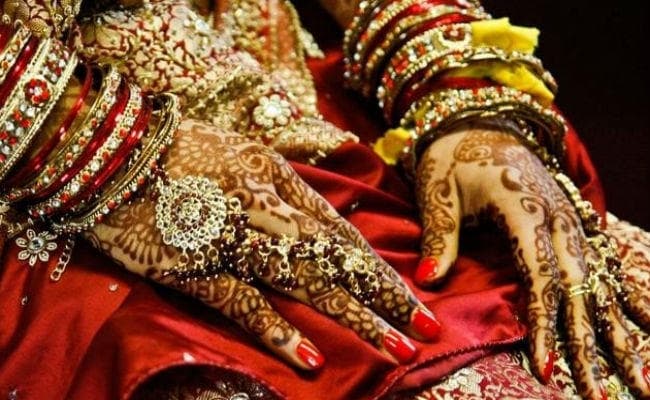 रंका : विवाह समारोह में मारपीट के बाद हथियार समेत दूल्हा गिरफ्तार, लड़की ने किया शादी से इनकार