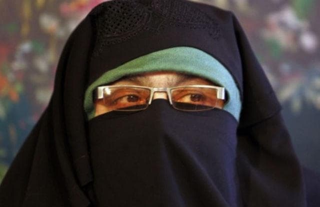 एनआइए ने अलगाववादी आसिया अंद्राबी को पटियाला हाउस कोर्ट में पेश किया