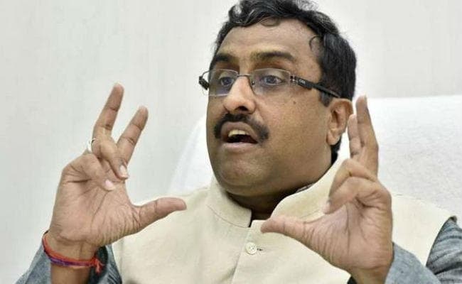 पासपोर्ट विवाद : सुषमा स्वराज के बचाव में उतरे भाजपा महासचिव राम माधव