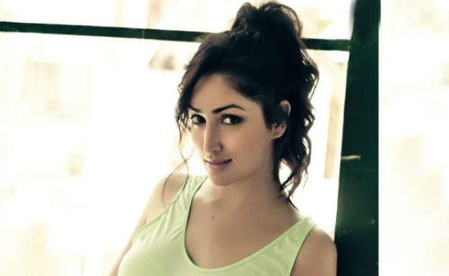 ‘बत्ती गुल मीटर चालू’ के सेट से यामी का लुक हुआ रिवील , देखें तस्वीर