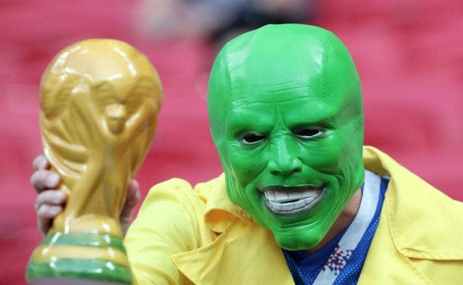 FIFA World Cup : 120 फुट गहरा बंकर बना रूस आये प्रशंसकों के मिलने का अड्डा FIFA World Cup : 120 फुट गहरा बंकर बना रूस आये प्रशंसकों के मिलने का अड्डा