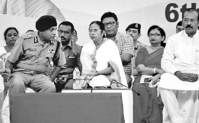 कोलकाता : आदिवासियों की सुरक्षा व विकास के लिए बनेगा व्हाट्सएप्प ग्रुप