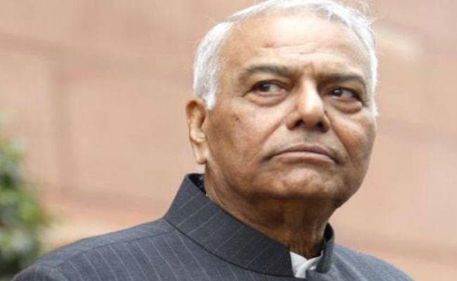 हत्या के दोषियों को जयंत के माला पहनाने पर बोले यशवंत : मैं नालायक बेटे का लायक बाप