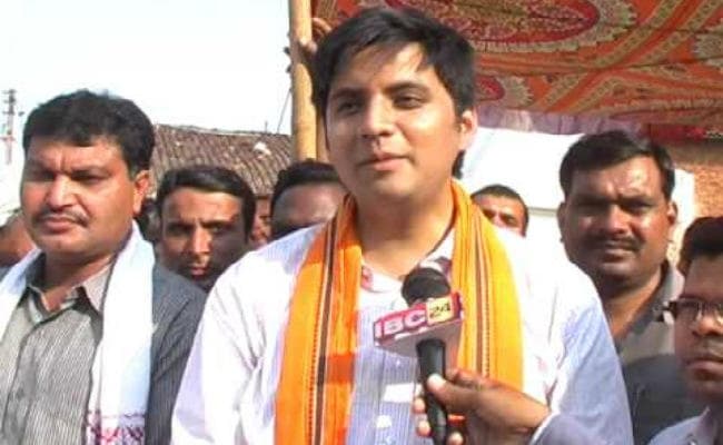 पनामा पेपर्स लीक मामले में अब कांग्रेस ने उछाला रमन सिंह के सांसद बेटे का नाम