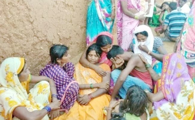 झारखंड : सुलह करने के लिए दावत पर बुलाया और टांगी से कर दिया वार, एक की मौत, दो गंभीर