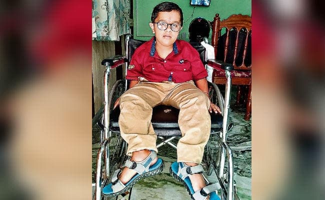 रांची : हर वक्त असहनीय दर्द झेलता 13 साल का मासूम, हल्का सा झटका लगते ही फ्रैक्चर हो जाती हैं हड्डियां, नहीं है कोई इलाज