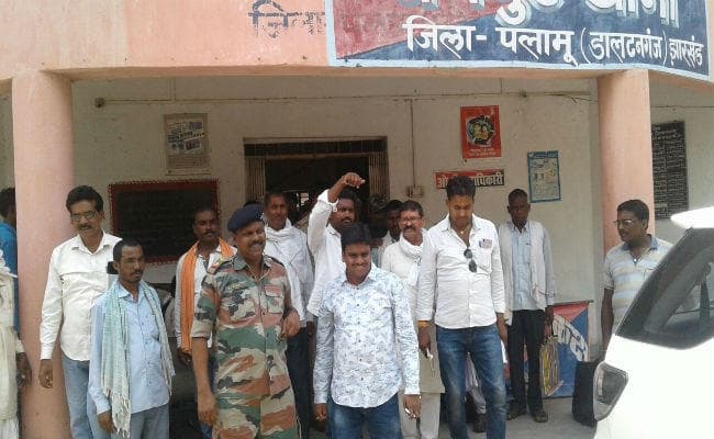 अब विधायक आलोक चौरसिया ने बाबूलाल मरांडी के खिलाफ दर्ज करवायी प्राथमिकी
