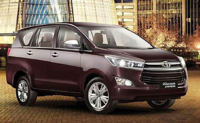 Toyota ने इनोवा क्रिस्टा और फॉर्च्यूनर की 2,628 गाड़ियों को मंगायी वापस