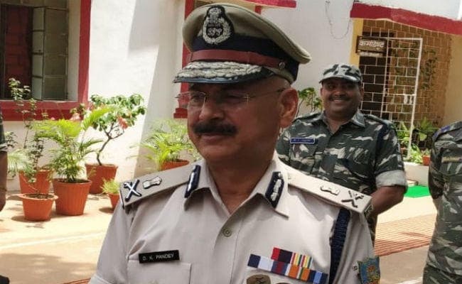 लातेहार में बोले DGP : ग्रामीण करें सहयोग तो नक्सलवाद व उग्रवाद मुक्त होगा झारखंड