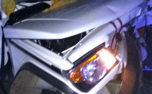 यूपी: कन्नौज के पास बोलेरो-कंटेनर में जोरदार टक्कर, एक ही परिवार के 8 लोगों की मौत